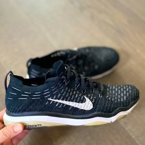 Nike Air Zoom Fearless Flyknit Training Shoes Black Size 8